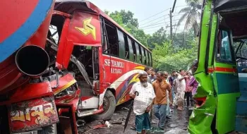 ঠাকুরগাঁওয়ে তিন গাড়ির মুখোমুখি সংঘর্ষে নিহত ২